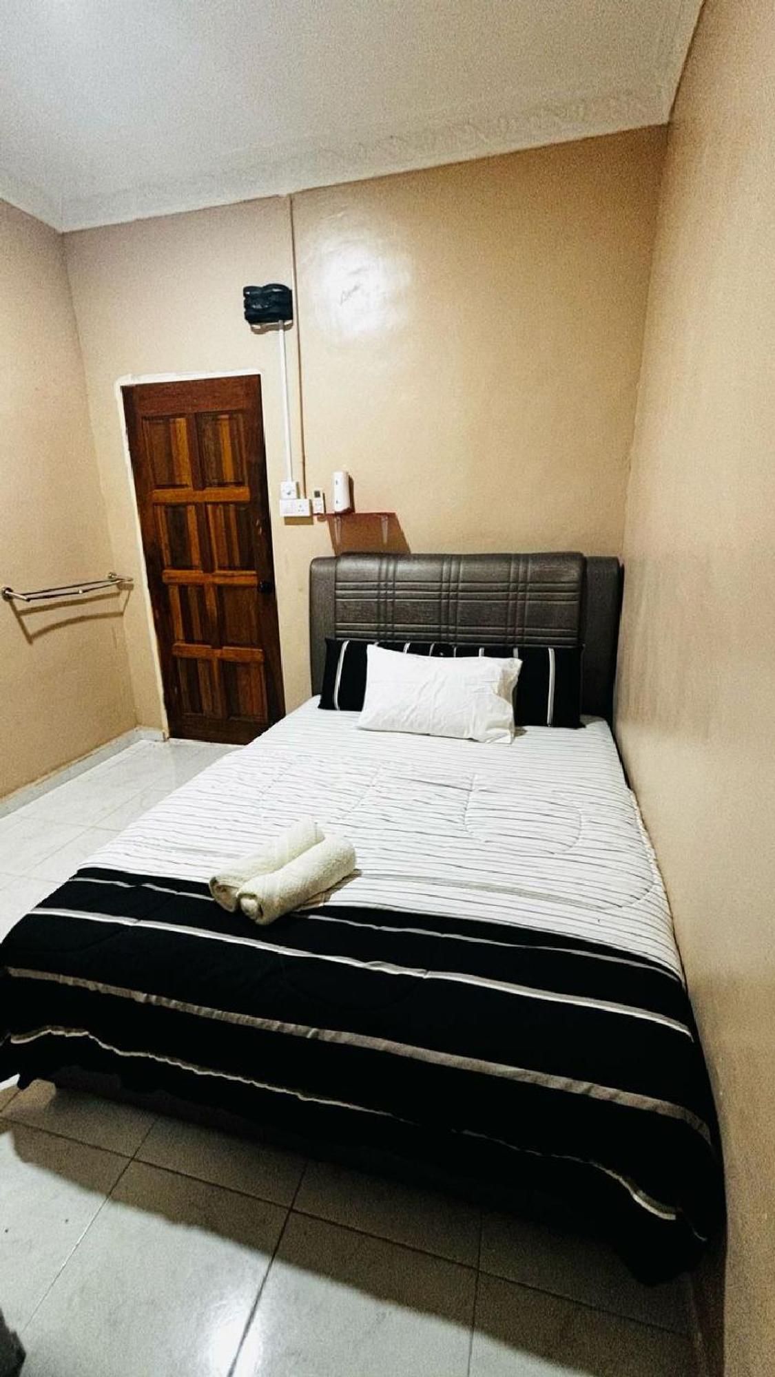 Capital O 91126 The Raga Chalet Yan Ngoại thất bức ảnh